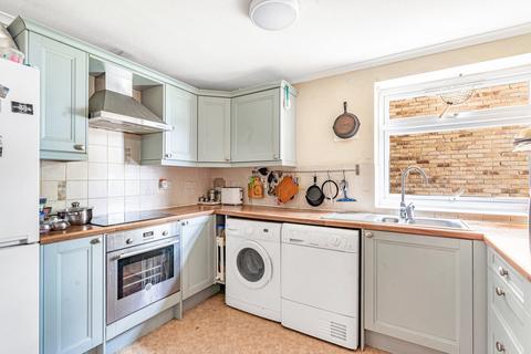 2 bedroom apartment for sale, Greenlands Road, Staines-upon-Thames, TW18