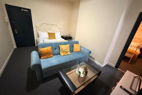 5 bedroom semi-detached house for sale, Manley Road, Manchester