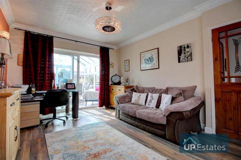 3 bedroom detached house for sale, Weston Lane, Bulkington, Bedworth