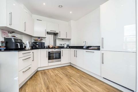 2 bedroom flat for sale, Hatton Road, Wembley HA0