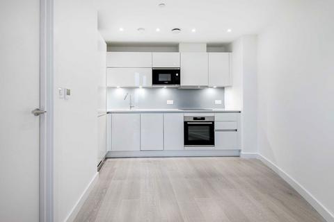 2 bedroom flat for sale, Goodwin Street, London N4