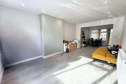 10 Cotswold Close, Prestwich, Manchester, M25 1PJ