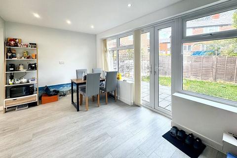 10 Cotswold Close, Prestwich, Manchester, M25 1PJ