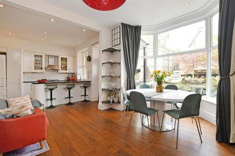 22 Moncrieffe Road, Sheffield, S7 1HR