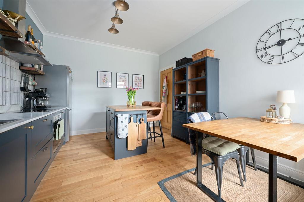 98 Apppin Crescent 019.JPG