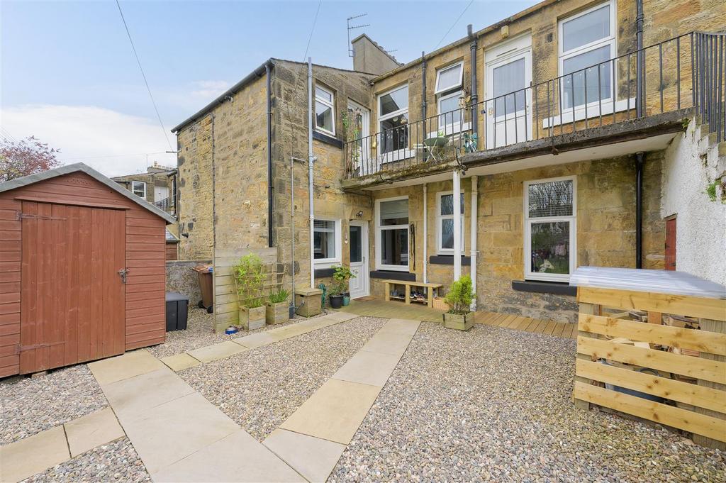98 Apppin Crescent 021.jpg