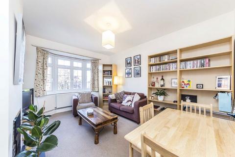 15 Godley Road, London, SW18 3HB