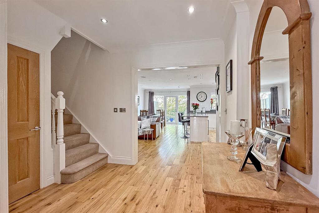 33a Mount Drive-11.jpg