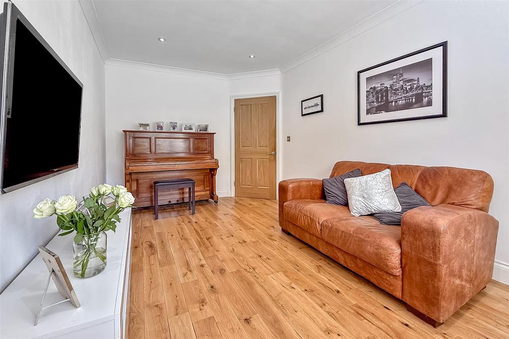33a Mount Drive-15.jpg