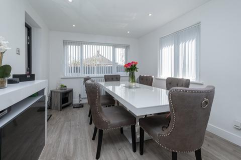 3 bedroom detached house for sale, Golf Road, Deal, CT14