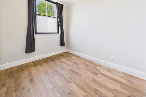 2 bedroom end of terrace house to rent, Kempthorne Lane, Bath