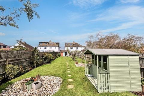 26 Broad Road, Eastbourne, BN20 9QU