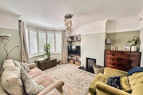 26 Broad Road, Eastbourne, BN20 9QU
