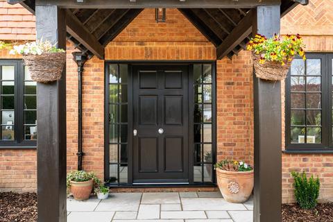 5 bedroom detached house for sale, Clevehurst Close, Stoke Poges, SL2