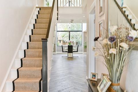 26 Clevehurst Close, Stoke Poges, Slough, SL2 4EP