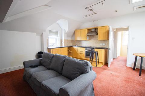 1 bedroom flat to rent, 1-Bed Apartment to Let on Garstang Road, Fulwood, Preston (Flat 4)