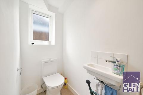 93 Waterfall Road, London, N11 1BT