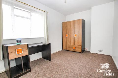 3 bedroom house to rent, Mayfield Road, London, E4