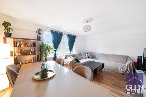 32 Whitmore Close, London, N11 1PB