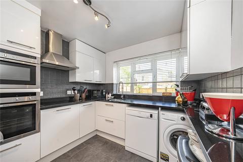 2 bedroom maisonette for sale, Church Street, Hampton