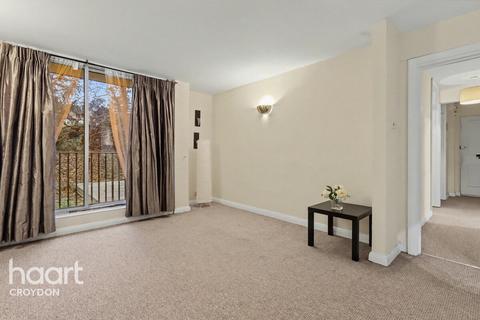 2 bedroom flat for sale, Campion Close, Croydon