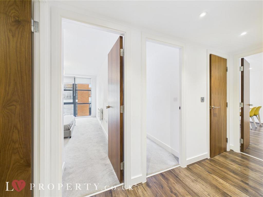 CAM05016 G0-PR0068-STILL007.jpg