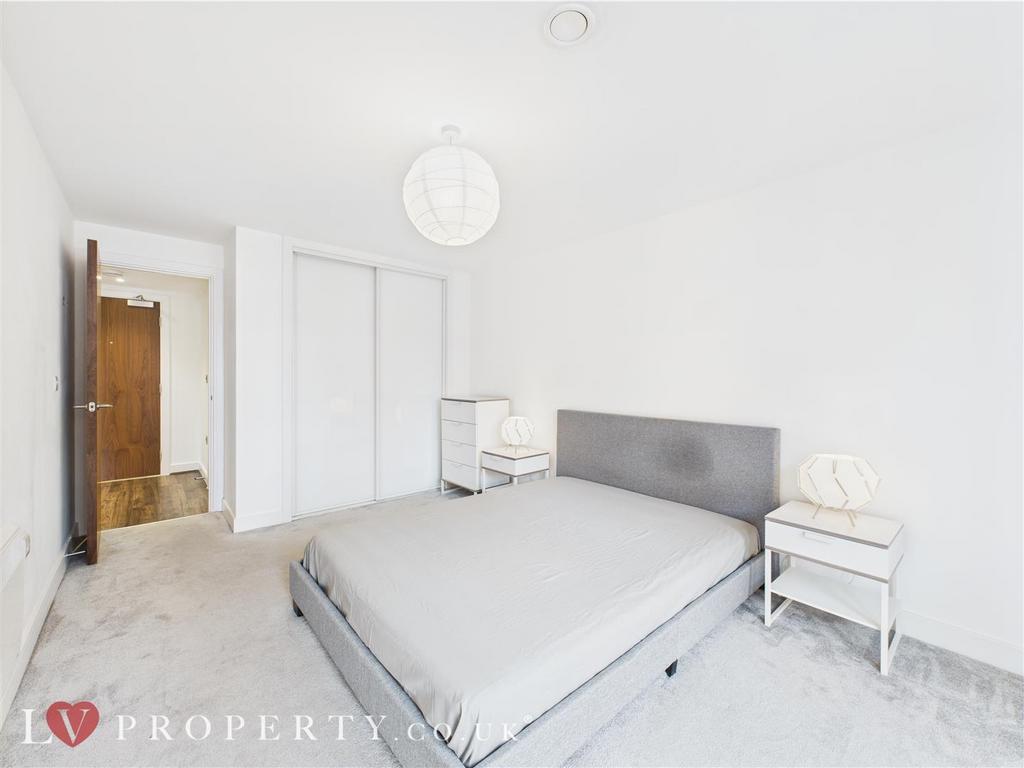 CAM05016 G0-PR0068-STILL009.jpg