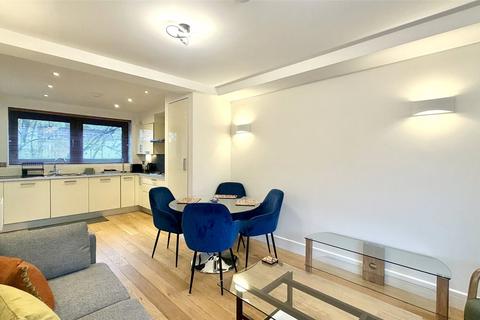 3 bedroom penthouse to rent, Drummond Street, London NW1