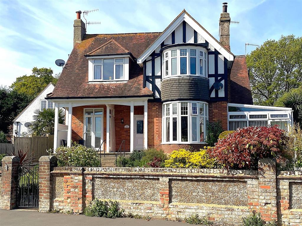 3 Trevenna - front3.jpg