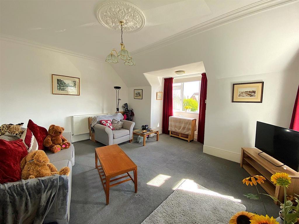 3 Trevenna - Lounge2.jpg