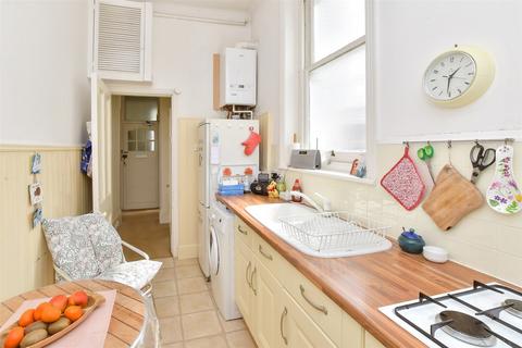 2 bedroom ground floor flat for sale, Medina Villas, Hove, East Sussex