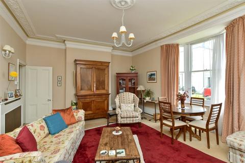 2 bedroom ground floor flat for sale, Medina Villas, Hove, East Sussex
