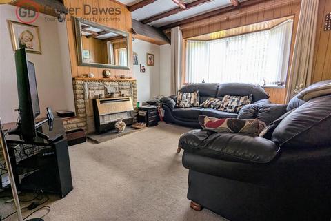 182 South Road, South Ockendon, RM15 6BU
