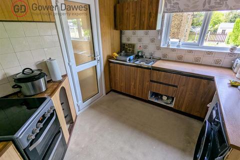 182 South Road, South Ockendon, RM15 6BU