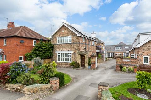 3 bedroom semi-detached house for sale, Burnholme Drive, York, YO31