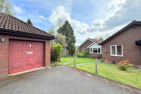 2 bedroom detached bungalow for sale, Hunscote Close, Shirley