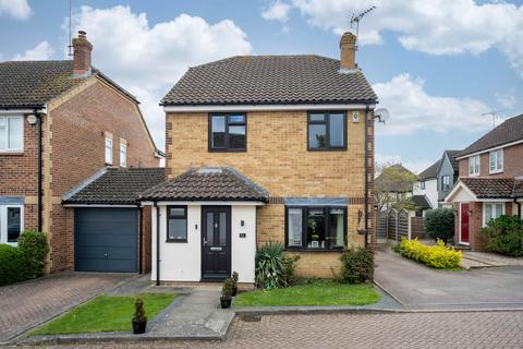 42 Lampern Crescent, Billericay, CM12 0FD