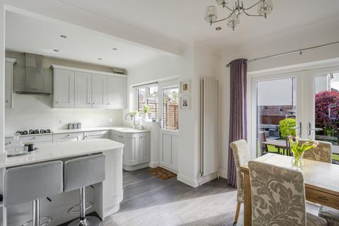 42 Lampern Crescent, Billericay, CM12 0FD
