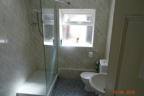 1 bedroom in a house share to rent, Attleborough Road, Nuneaton