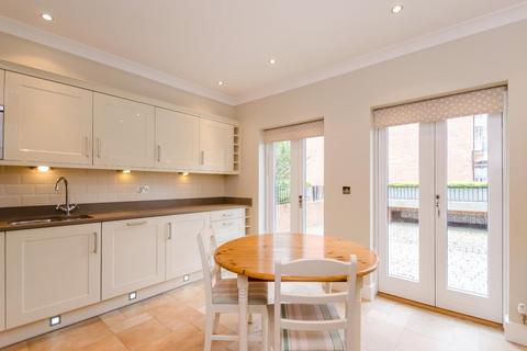5 bedroom house to rent, Kings Pool Walk, Hungate, York, YO1