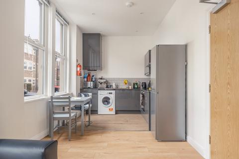 2 bedroom apartment to rent, Hutton Terrace, Newcastle Upon Tyne NE2