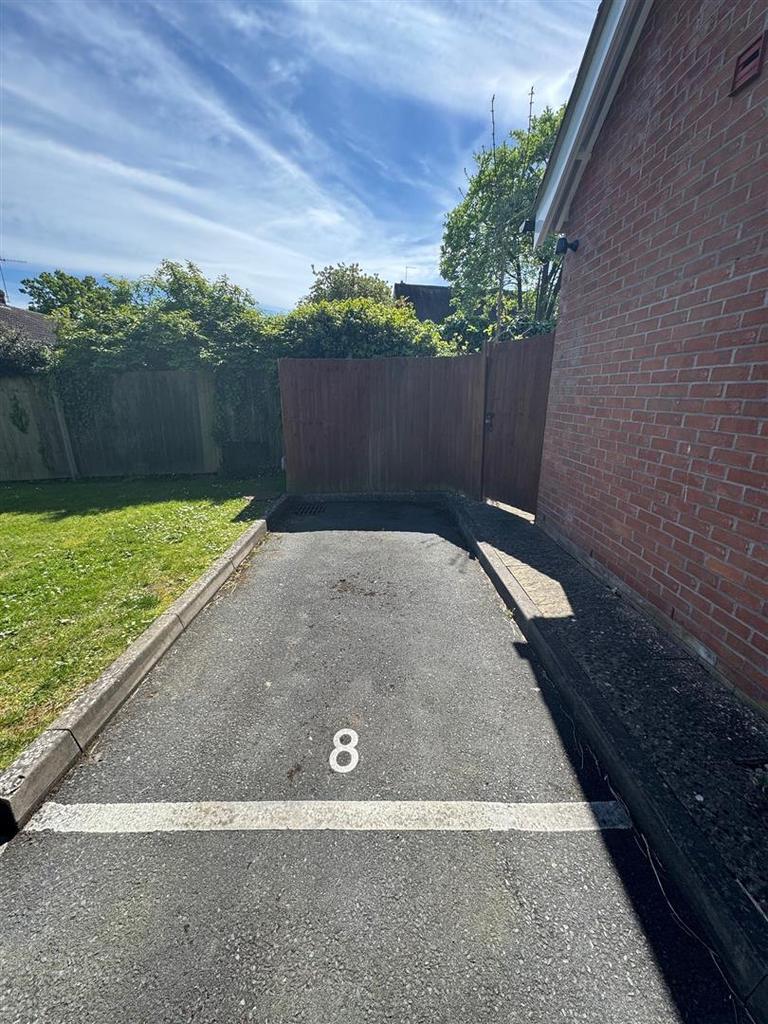 8 Pick parking.jpg