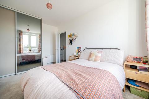 2 bedroom flat for sale, Corys Road, Rochester