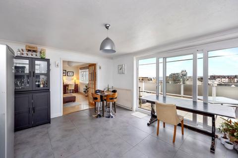 2 bedroom penthouse for sale, St. Catherines Terrace, Hove BN3