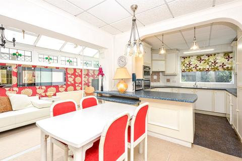 undefined, Rhos Promenade, Rhos on Sea, Colwyn Bay, Conwy, LL28