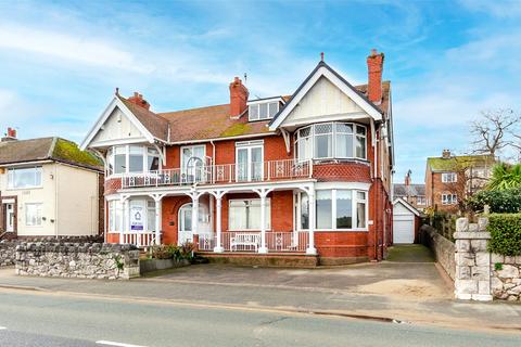 Rhos Promenade, Rhos on Sea, Colwyn Bay, Conwy, LL28