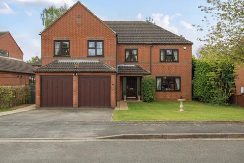 4 bedroom detached house for sale, Cottesmore Close, Grantham, Lincolnshire, NG31