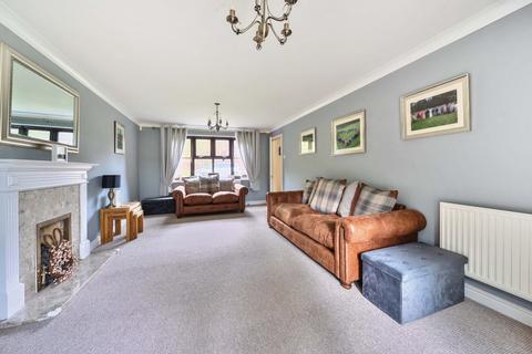 4 bedroom detached house for sale, Cottesmore Close, Grantham, Lincolnshire, NG31
