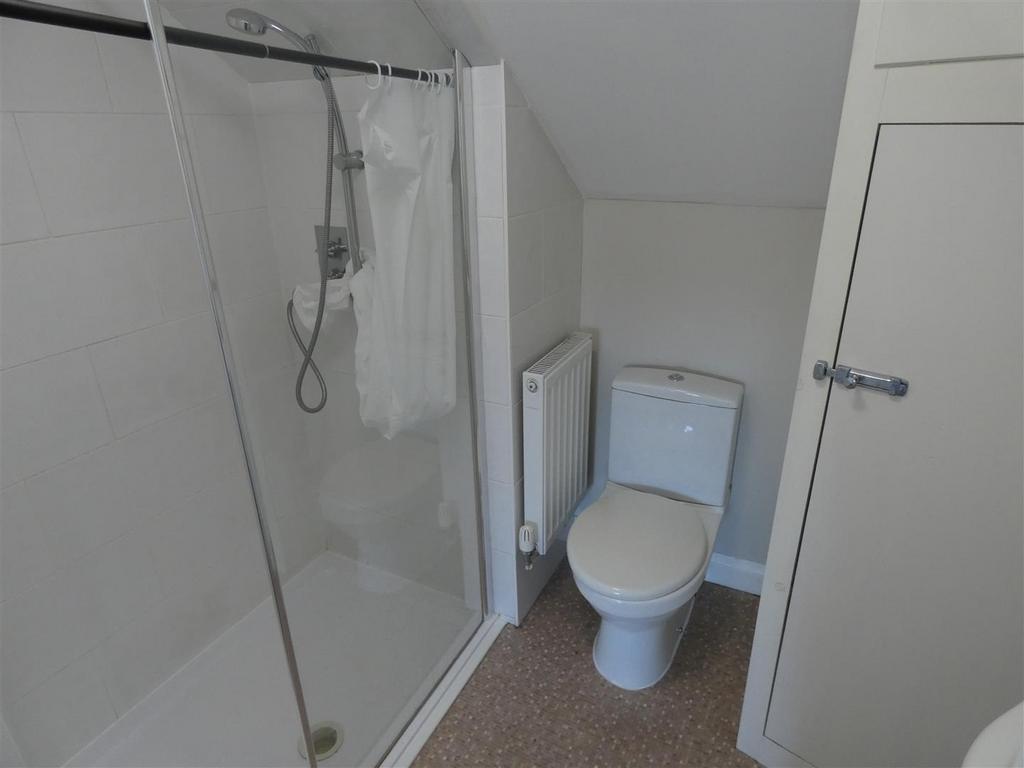 Ensuite.JPG