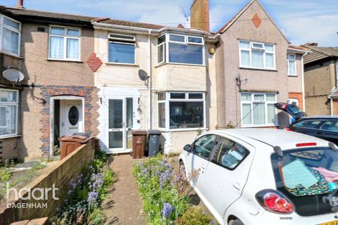 3 bedroom terraced house for sale, Second Avenue, Dagenham